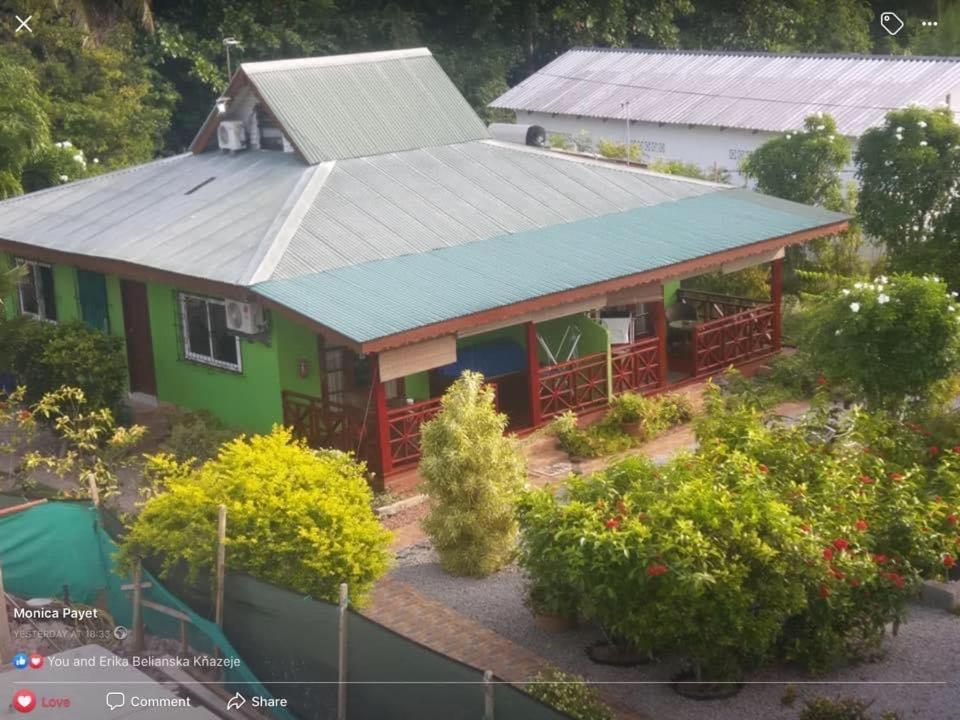 Benjamine'S Guesthouse La Digue Exterior photo