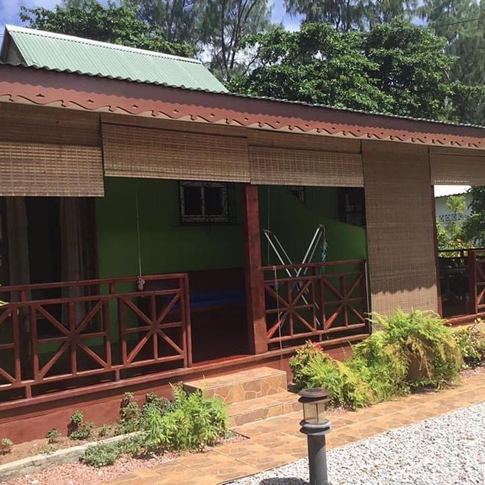 Benjamine'S Guesthouse La Digue Exterior photo